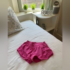 LULULEMON 💞💗💓 Hottie Hot Shorts